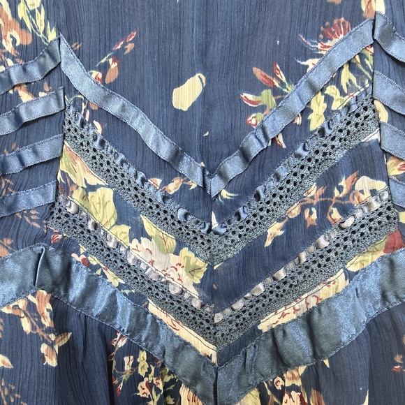 Le Chateau Vintage Y2k Layered Floral Navy Skirt, Sz M - Picture 7 of 9